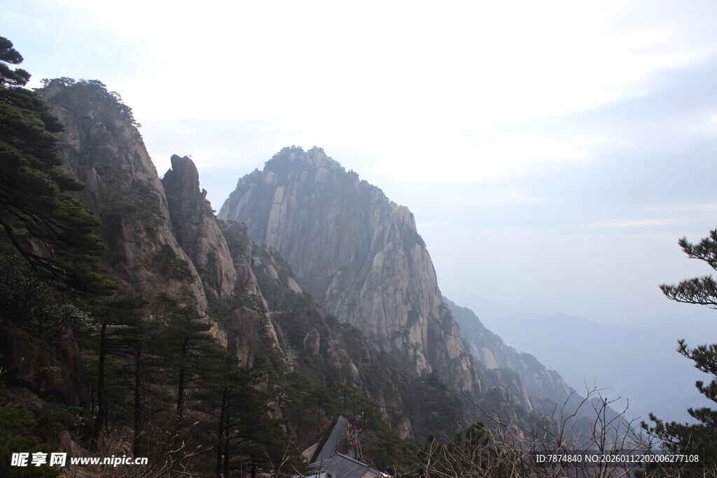 壮丽黄山山峰景色