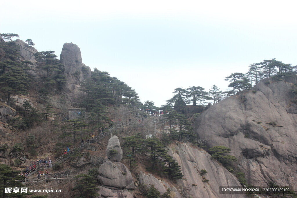 巍峨黄山奇峰景观