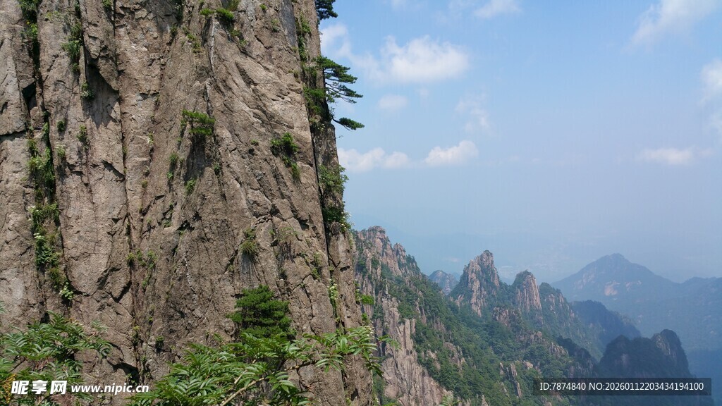 壮丽山景展现自然之美
