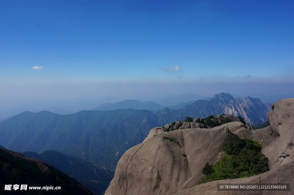 高山峻岭壮美风光