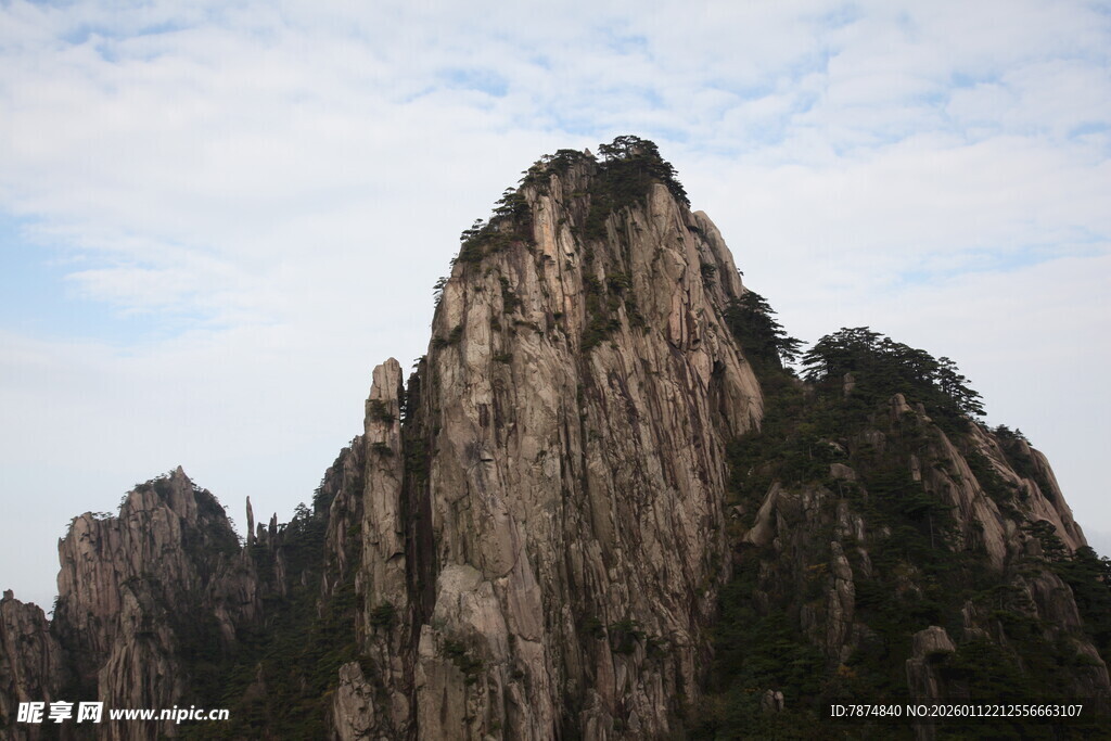 巍峨黄山奇峰