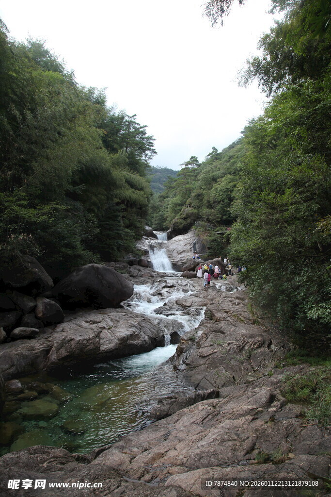 山间溪流 自然清新景致