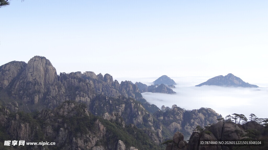 壮美黄山山峦云雾景观