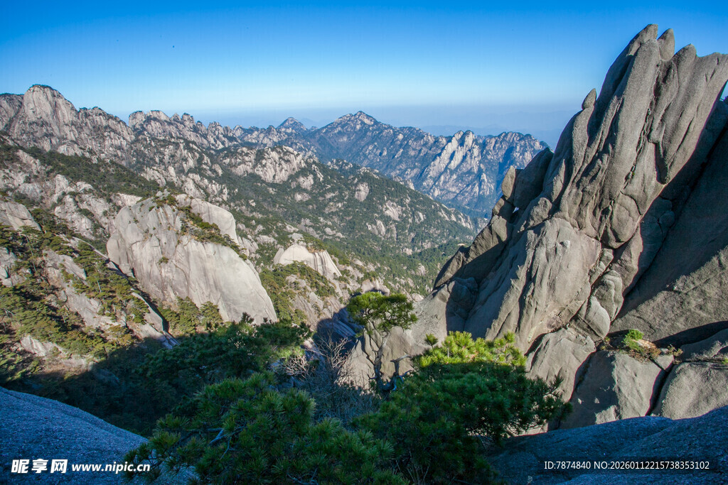 壮丽山景 俯瞰奇峰异石