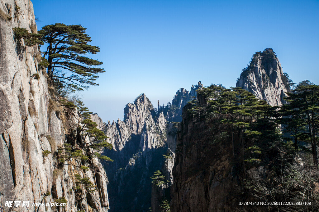 壮丽黄山奇峰景观