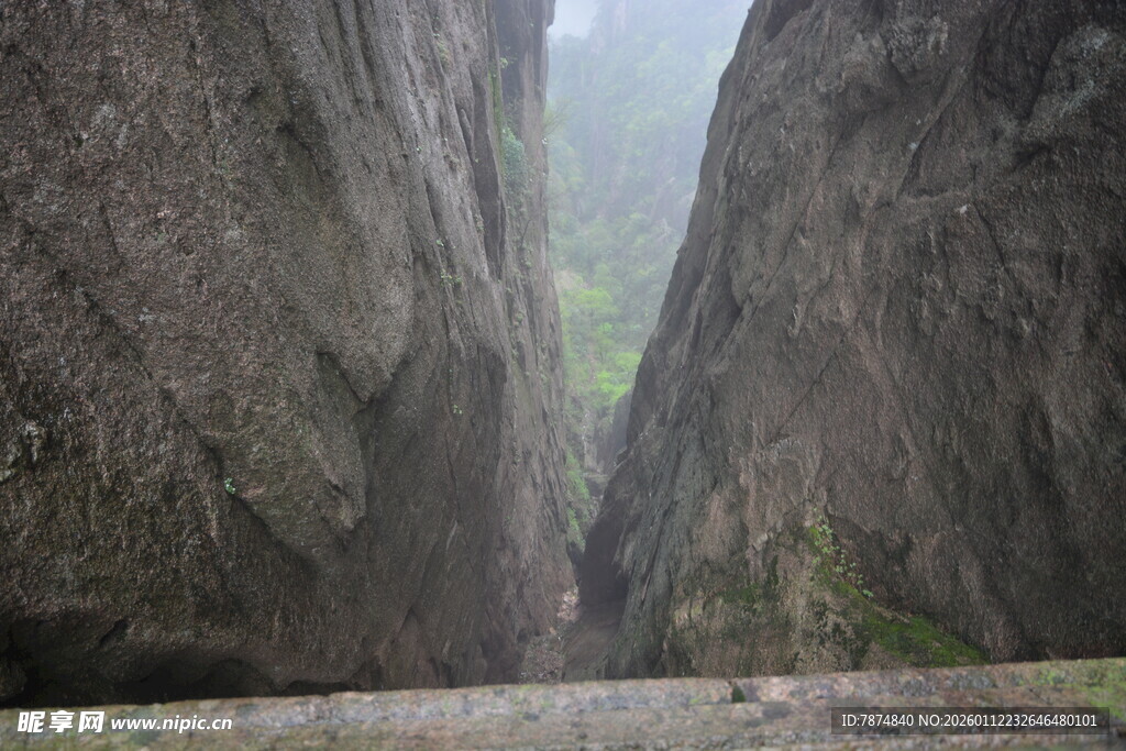 峡谷奇观 狭窄深邃之景