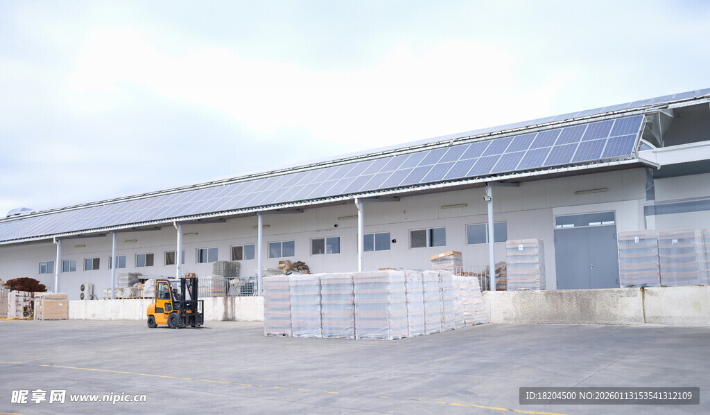 工业仓库太阳能板