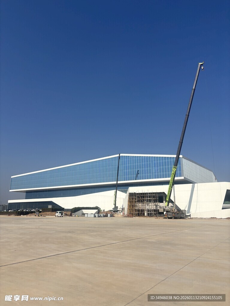 现代风格厂房外观建筑