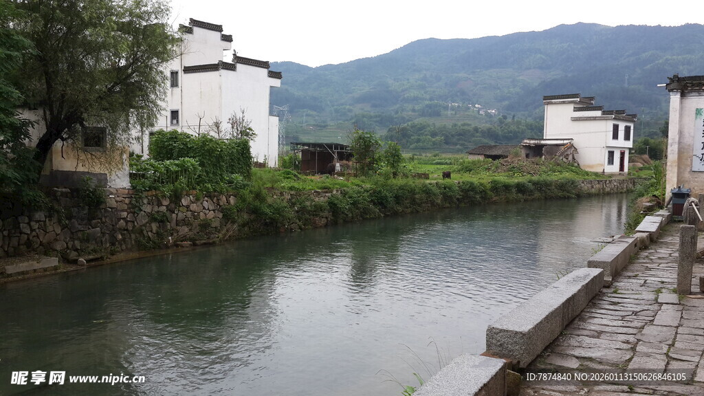 江南水乡河畔秀丽景致