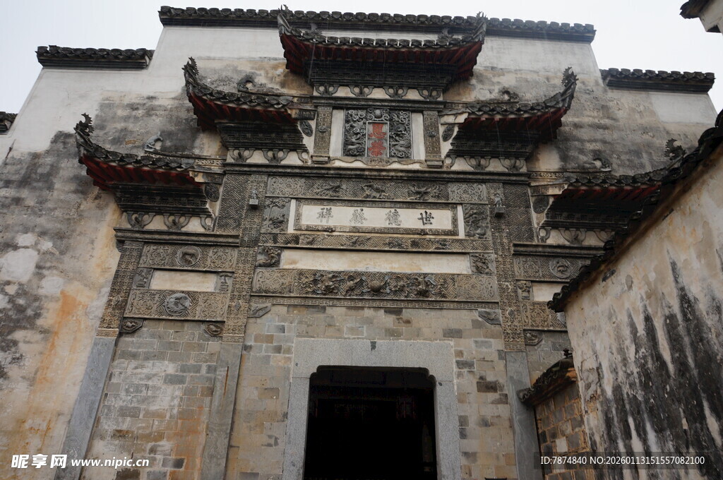 古老徽派建筑门洞特写