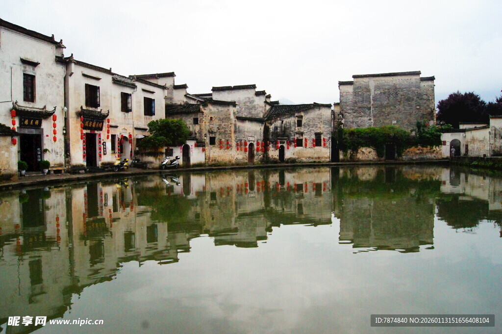 江南水乡古村落湖畔景致