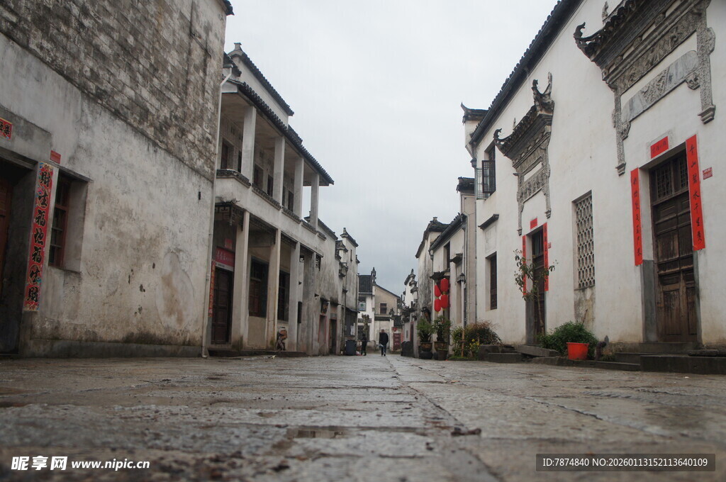 古巷老街 尽显中式古朴韵味