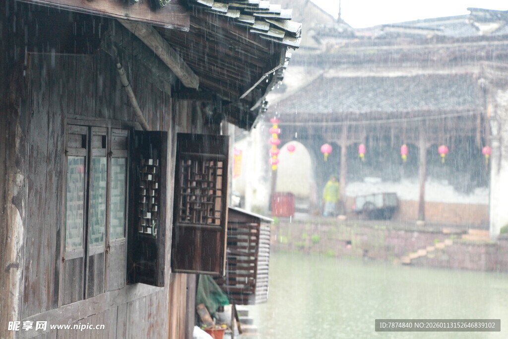 江南水乡古朴民居景象