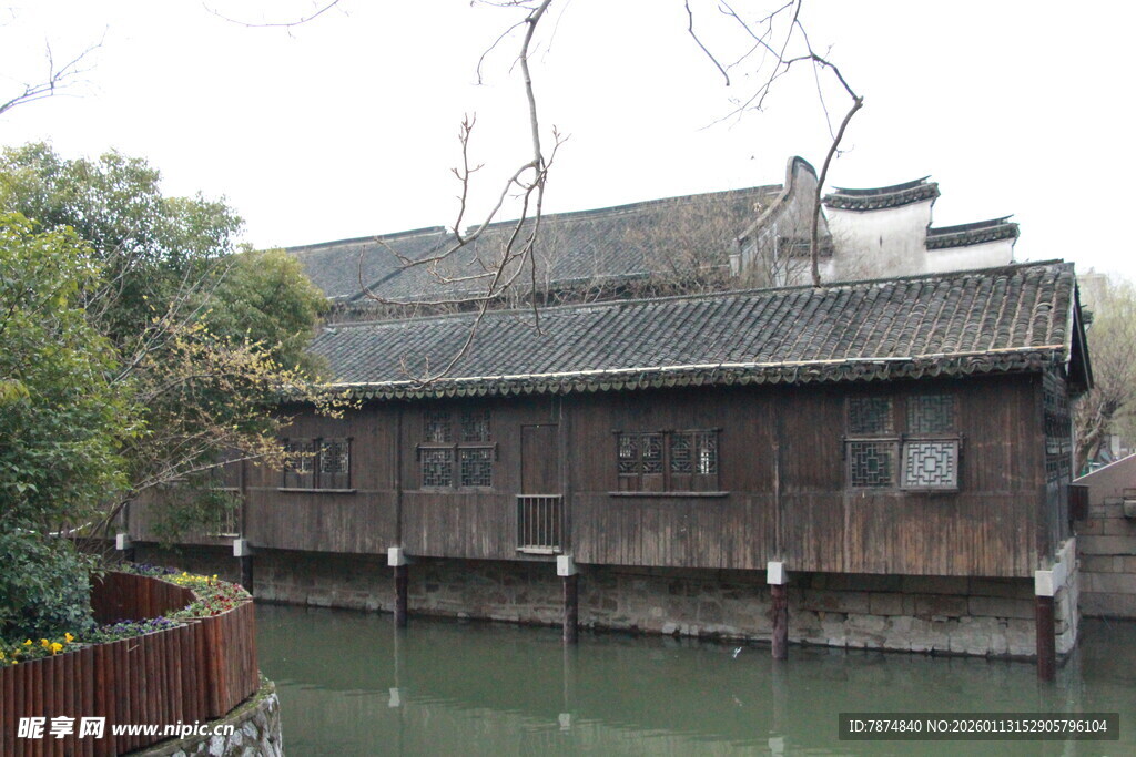 江南水乡古朴临水民居