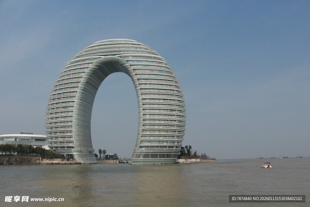 湖州月亮酒店独特外观