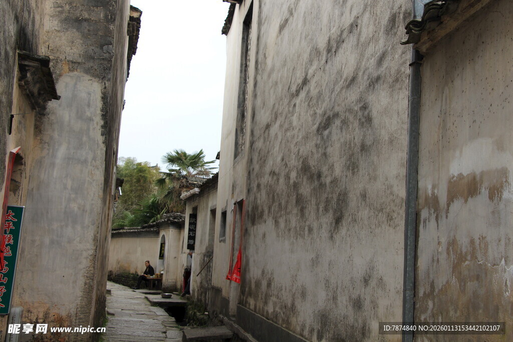 古巷旧墙 岁月静谧之景