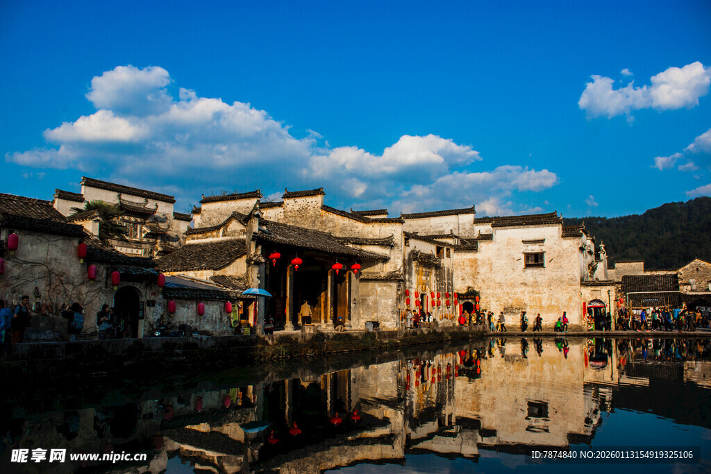 徽派古村落的宁静水景