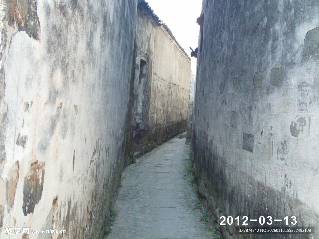 古老狭窄小巷