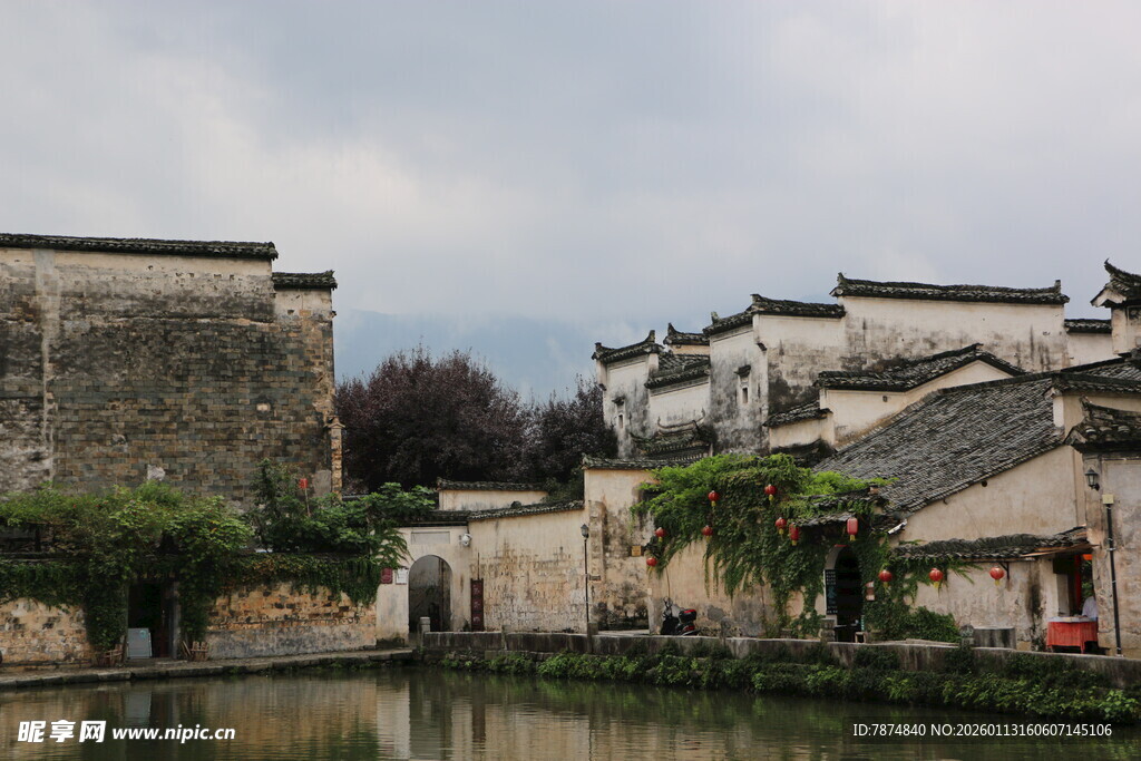 江南水乡古建筑临水景观