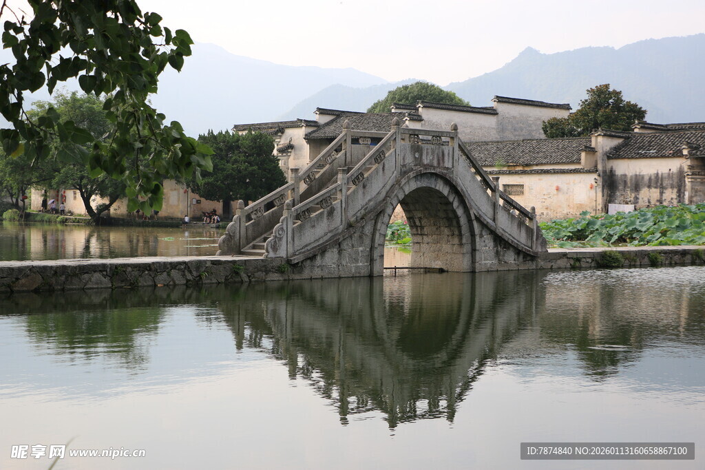 古桥映水 江南水乡景致
