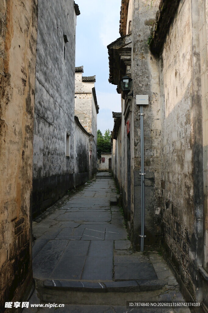 古老小巷的静谧时光