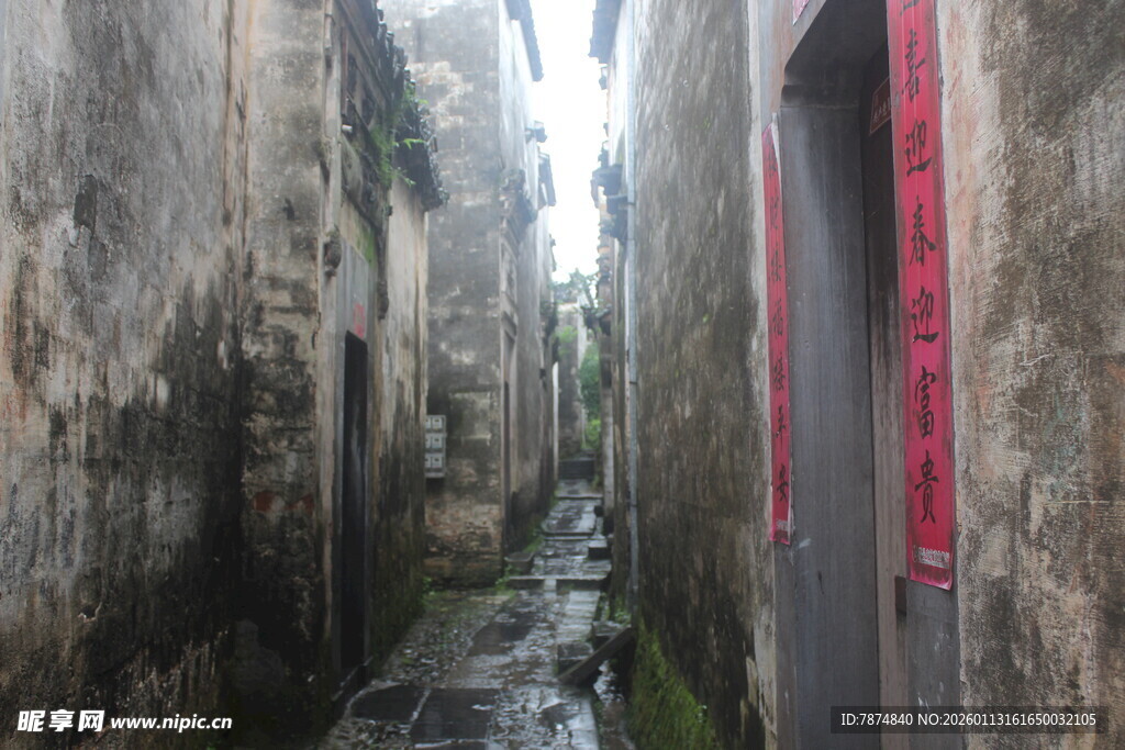 古巷幽深 尽显岁月痕迹