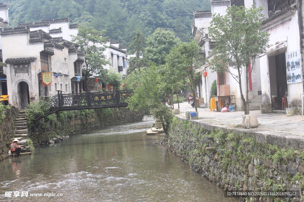 江南水乡古村小河景致