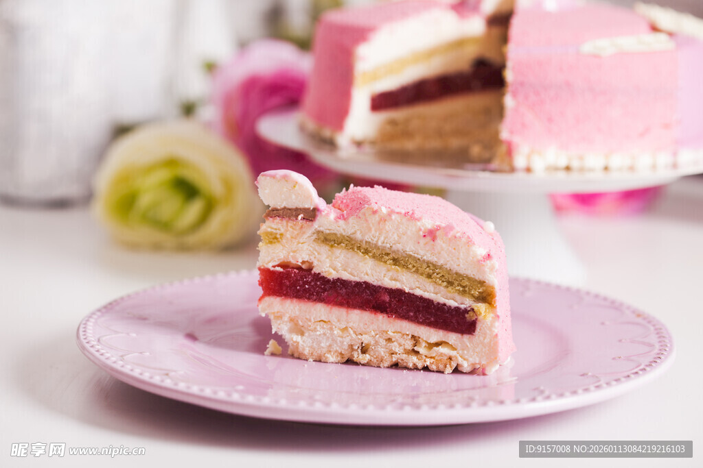粉色蛋糕