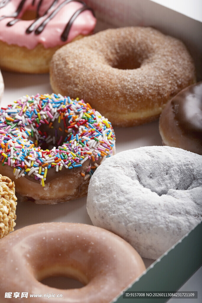 多彩美味甜甜圈集合