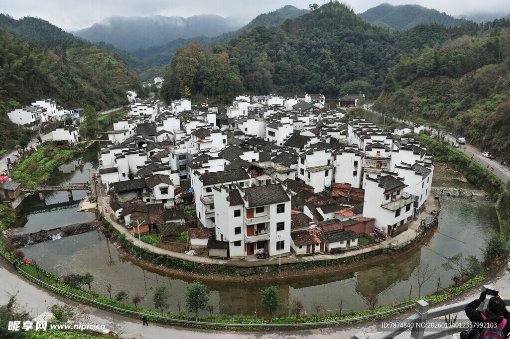 江南水乡古村落俯瞰美景