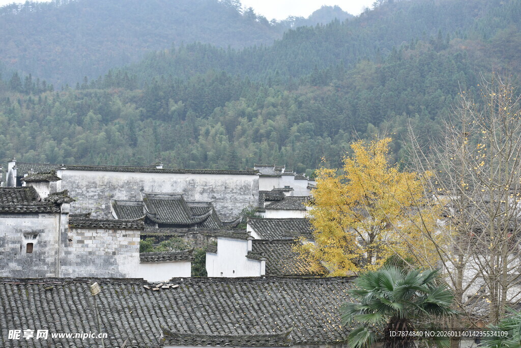 徽派古村落秋景