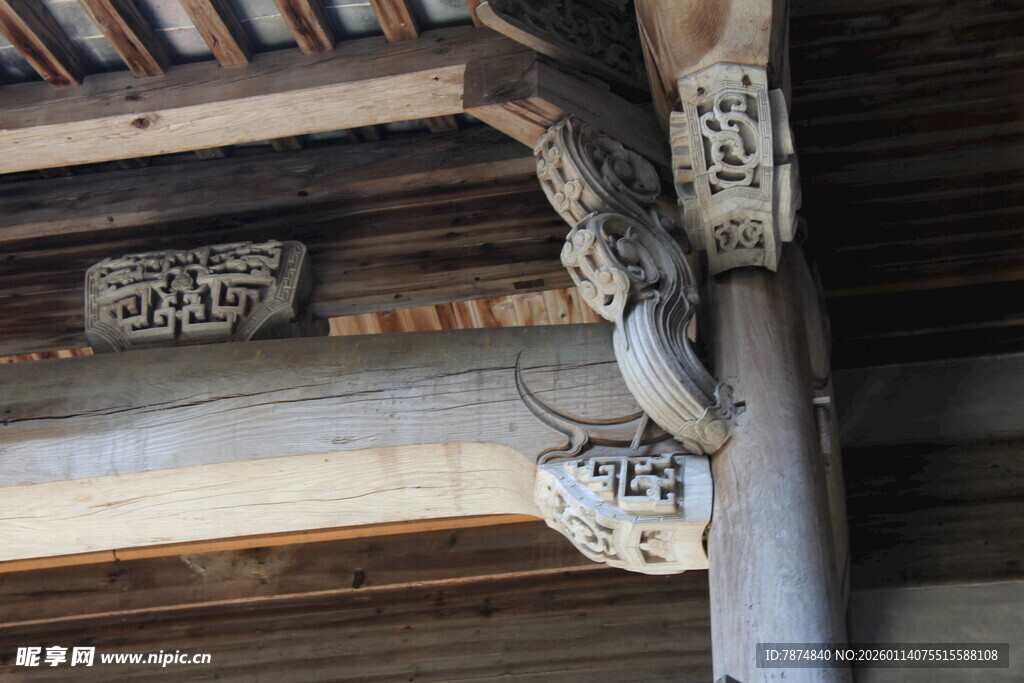中式古建筑精美木雕构件