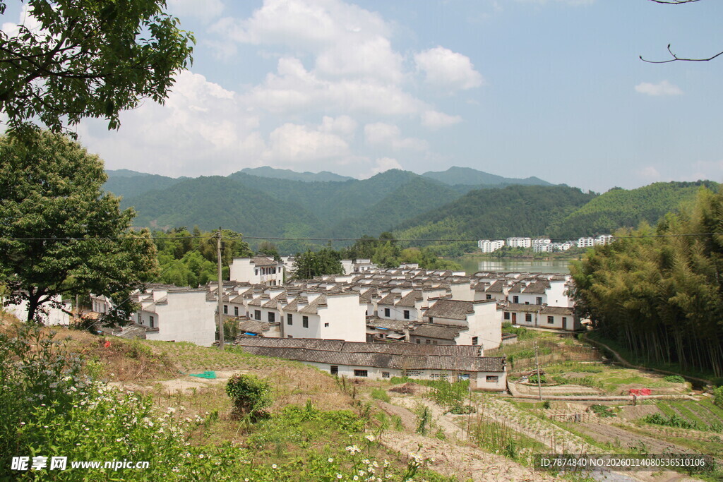 徽派村落 青山环绕的美景