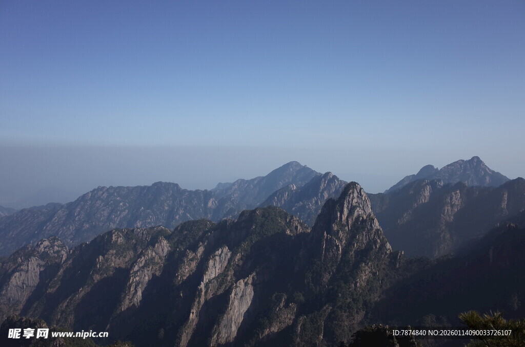 壮丽山景 尽显自然之美