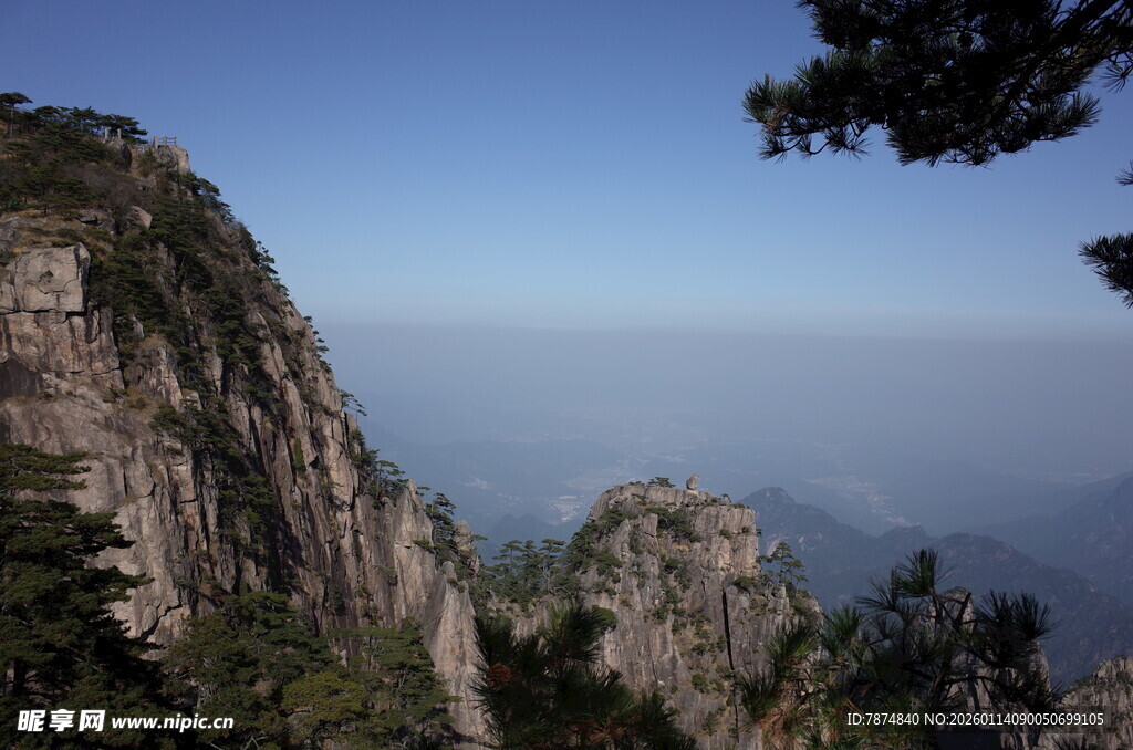 壮丽山景俯瞰辽阔视野