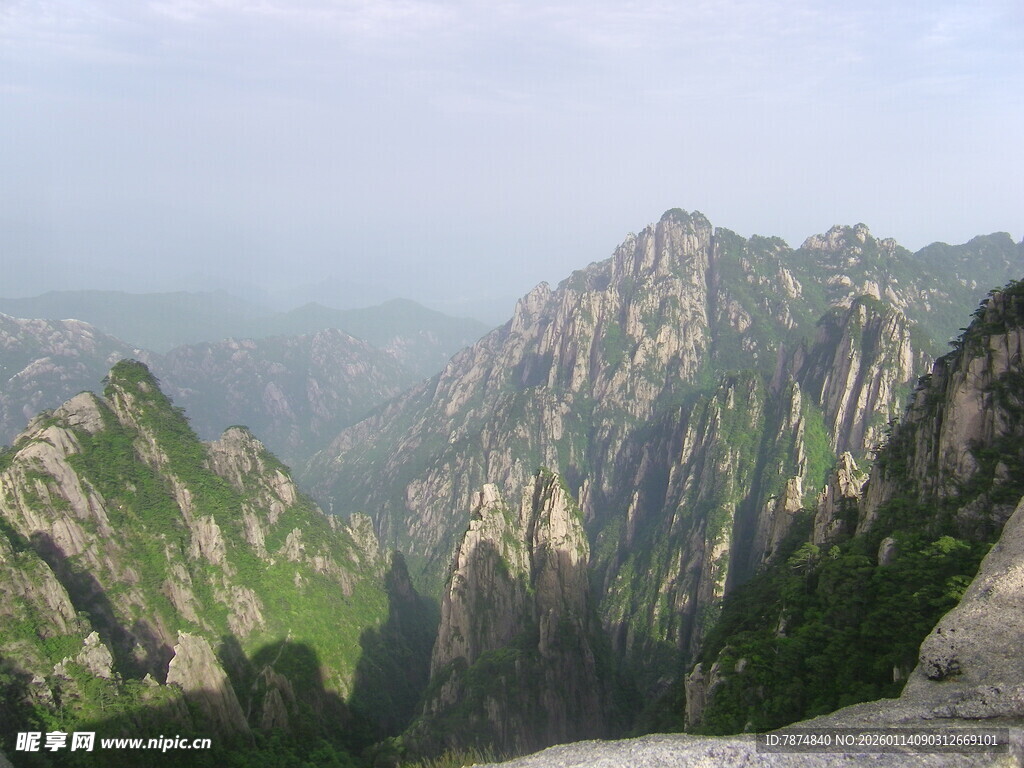 壮丽山景 尽显自然之美