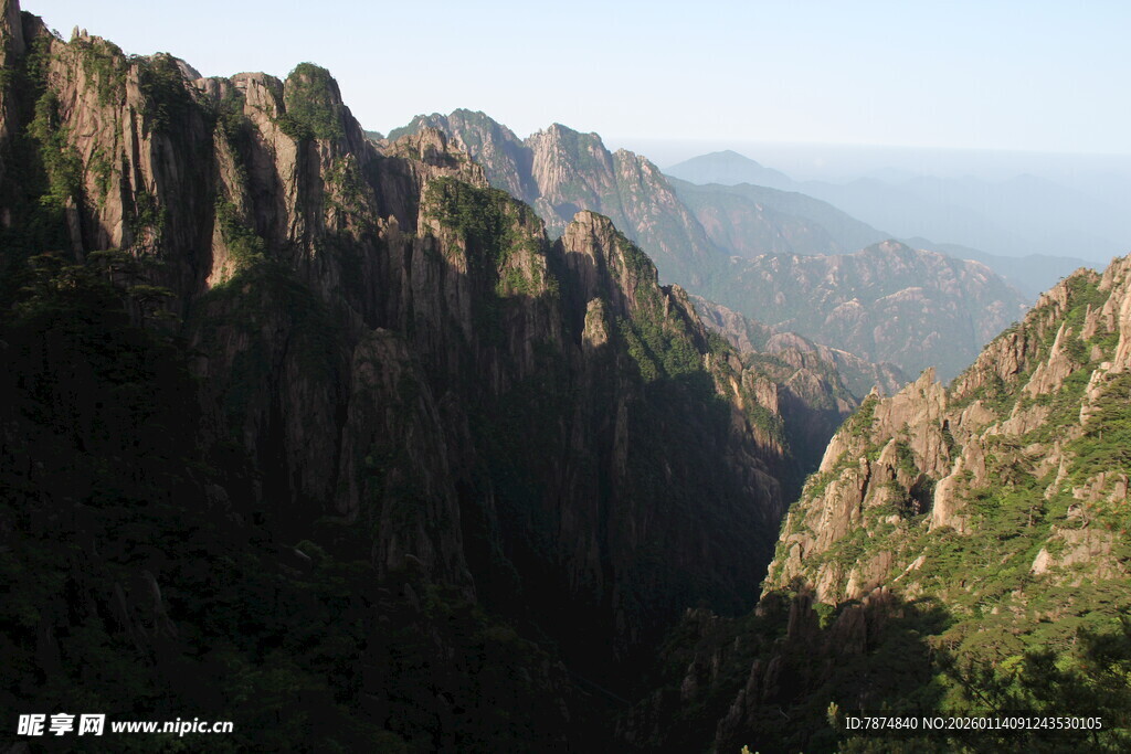 壮丽山景 峡谷巍峨