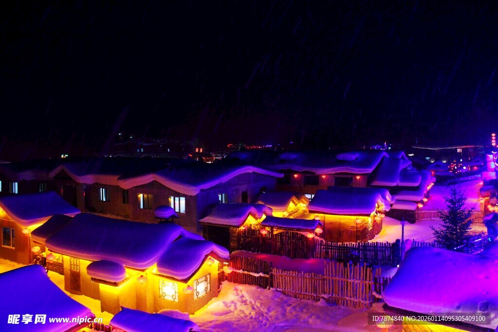 雪乡夜景灯光璀璨梦幻