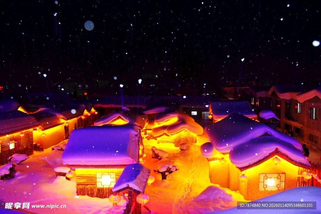 雪夜中的温馨村落