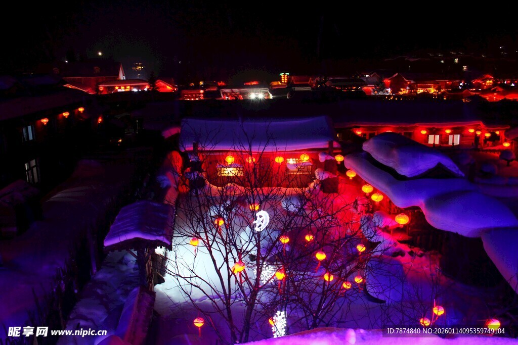 雪夜灯火璀璨的梦幻村落
