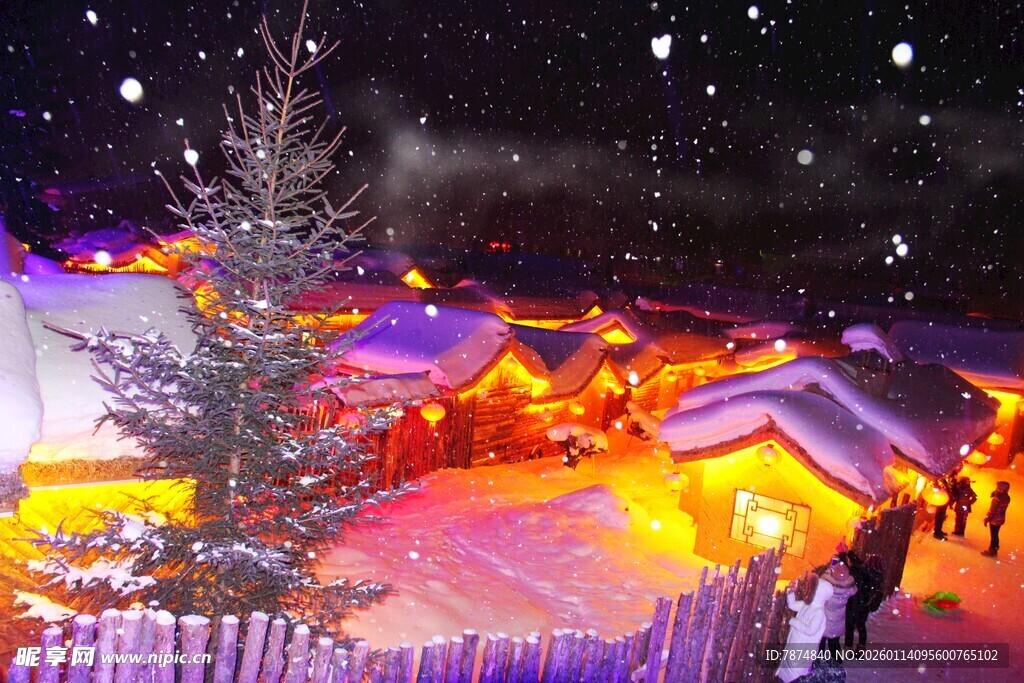 梦幻雪夜中的温馨小屋