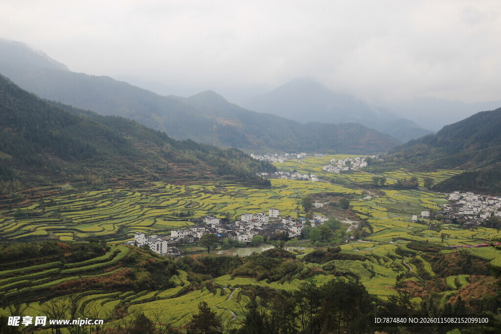 山间田园村落美景