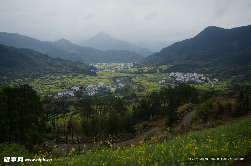 山间村落美景
