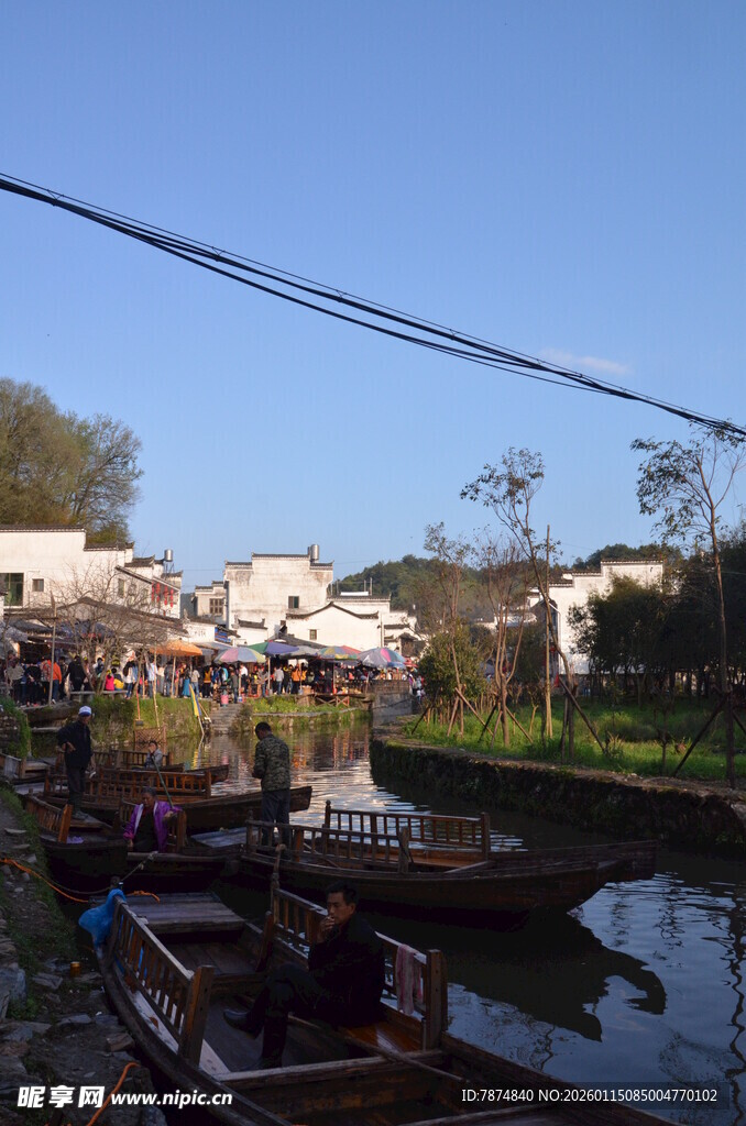 水乡小船风景
