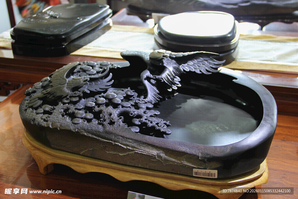 精美雕刻砚台摆件