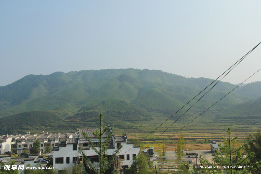 山村景致 远山近宅