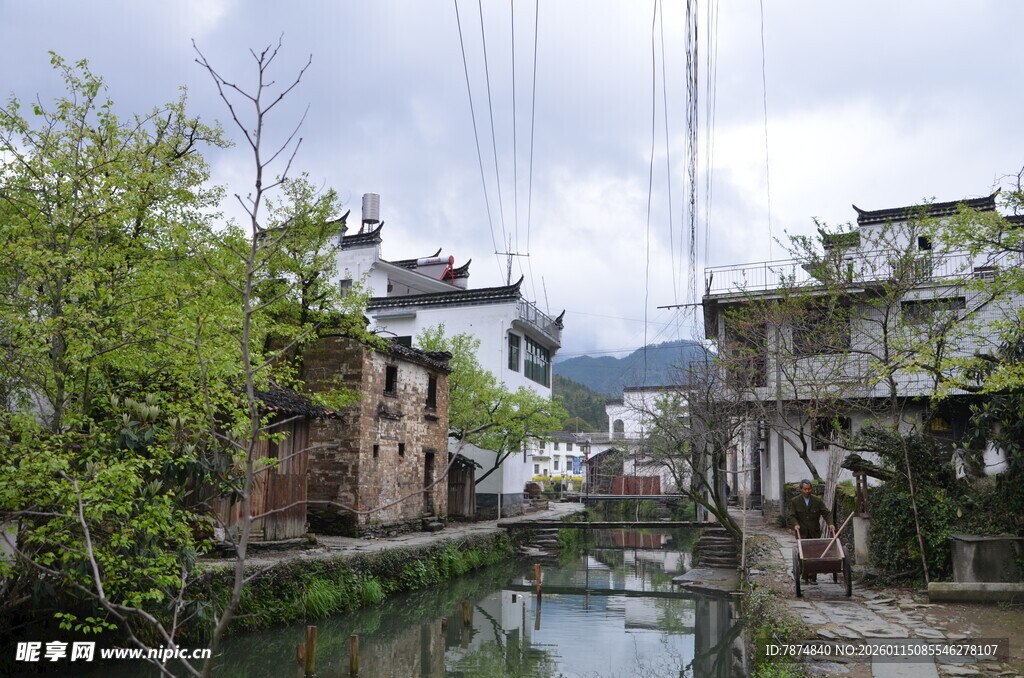 江南水乡古村落小河风景