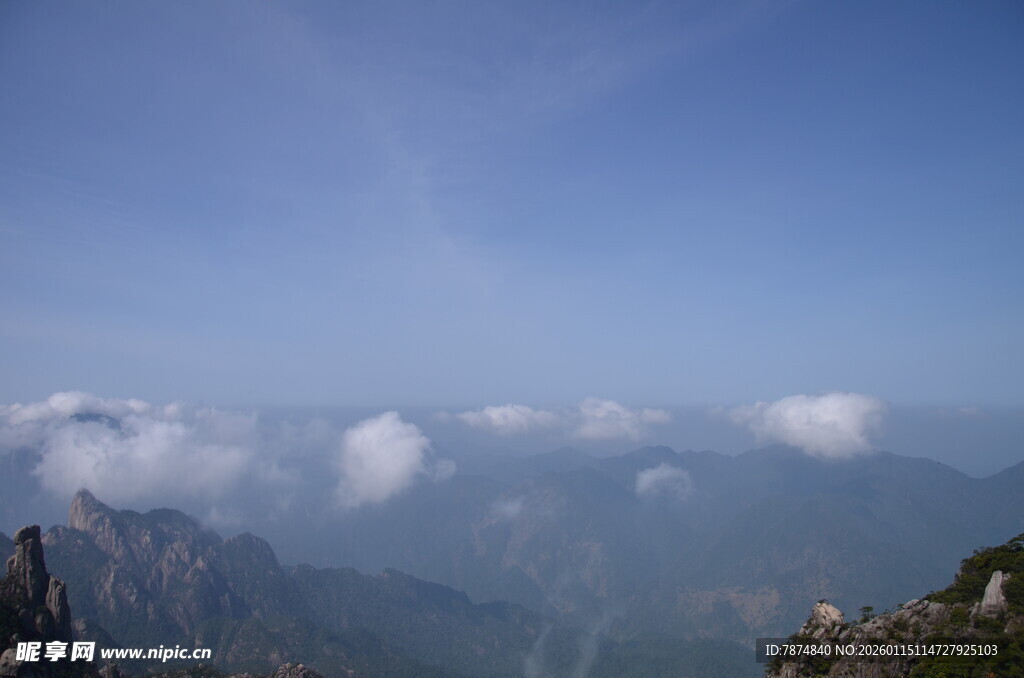高山云海壮丽风光