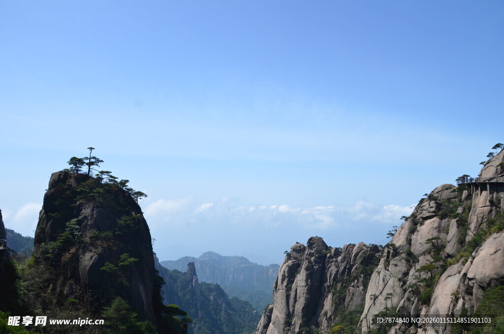 壮丽黄山奇峰景观