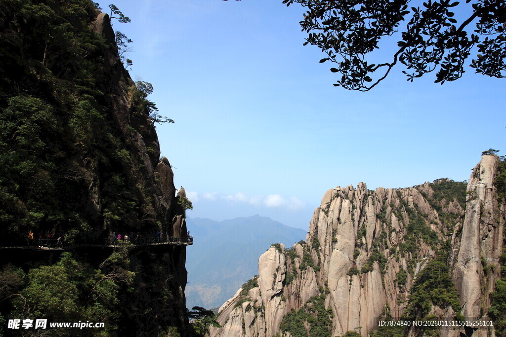 壮丽黄山奇峰景观